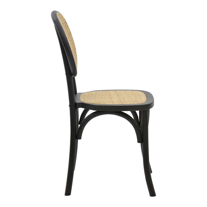 Модерно, естетско и уникатно дрвено столче Chair Innsbruckic со мат црна букова рамка и контрастен наслон од плетен природен ратан