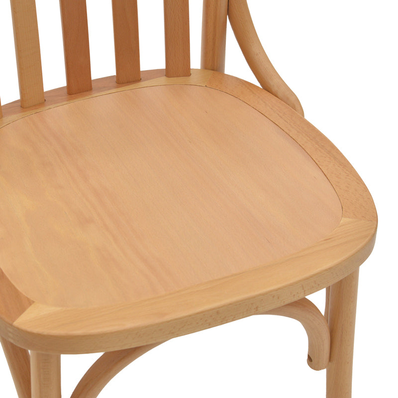 Модерно, естетско и уникатно трпезариско столче Chair Inlic со ергономски наслон, изработено од висококвалитетно буково дрво во топла природна боја