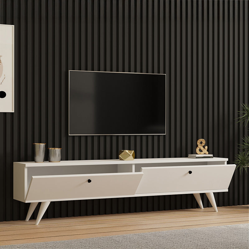 moderna-bela-tv-komoda-so-zatvoreni-pribori