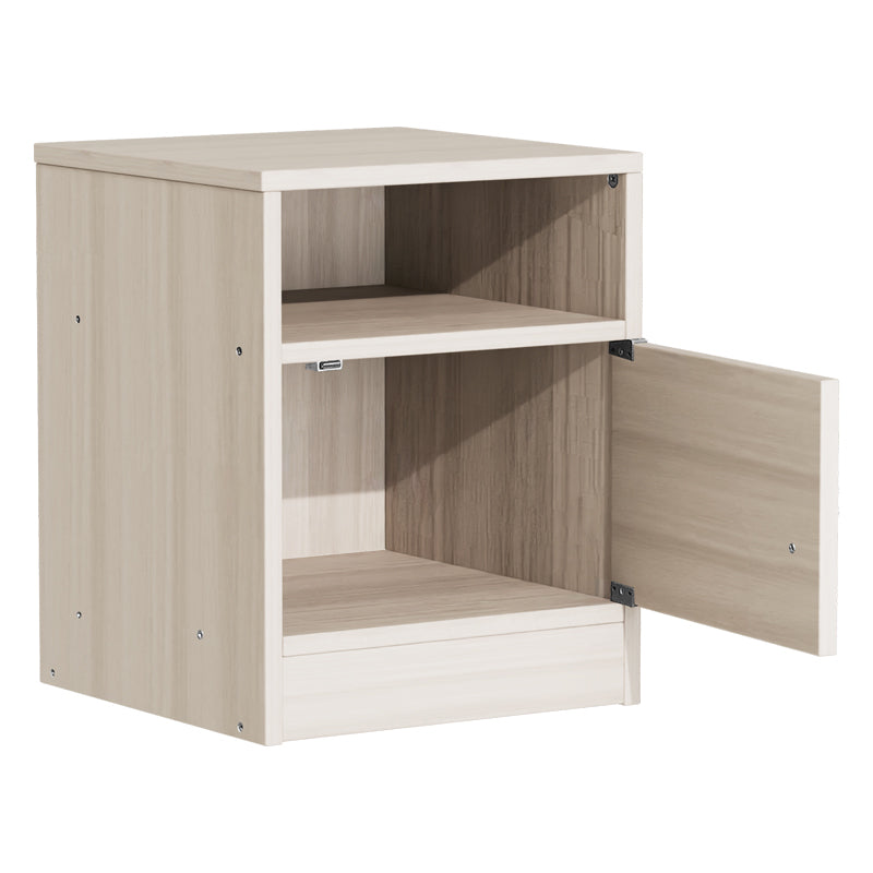 Модерна и естетска ноќна масичка Bedside table Iconic со функционално затворено орманче во луксузна нијанса на сив даб и стабилна кохезивна основа