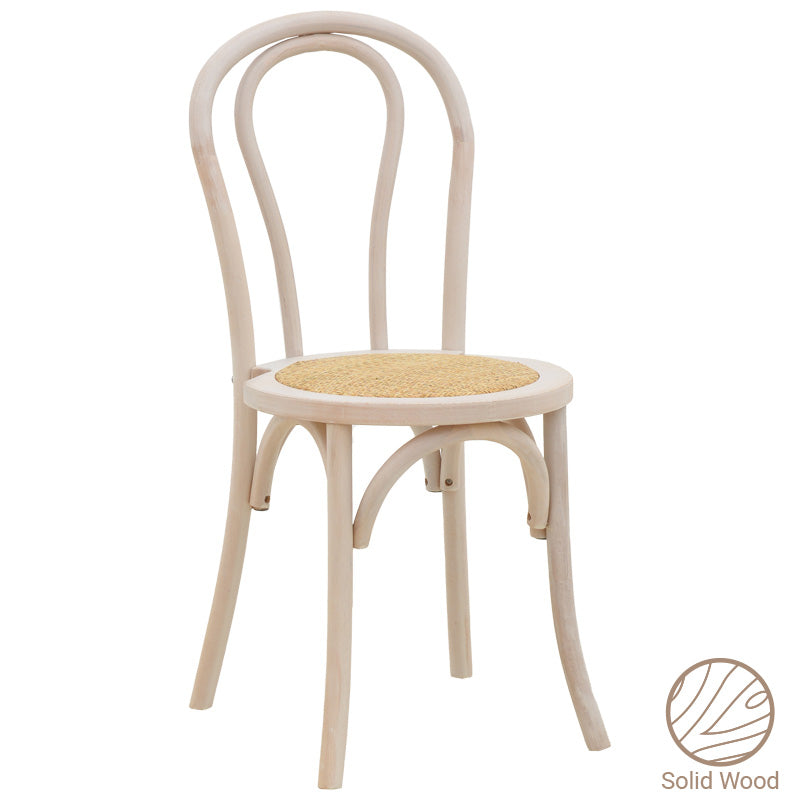 Модерен, естетски и уникатен виенски дрвен стол Vienna stackable Chair Maric од тешка букова конструкција во бело-испрана нијанса со органско седиште од природен ратан