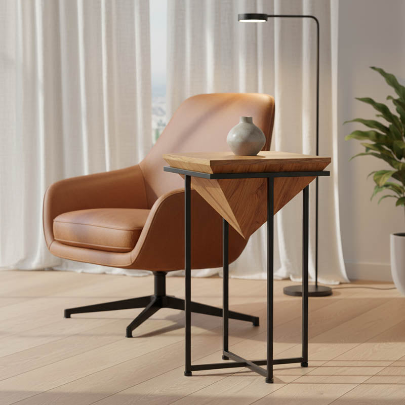 Модерна индустриска помошна масичка Side Table Wilic со квадратна плоча од масивно цврсто дрво акација во природна натур боја и цврсти метални ногарки во мат црн тон